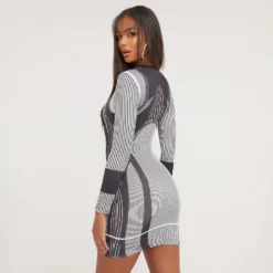 EGO Long Sleeve Zip Front Mini Bodycon Dress In Monochrome Print Slinky -The Perla Dress Sales Store 21 02 23 pam61042 s scaled